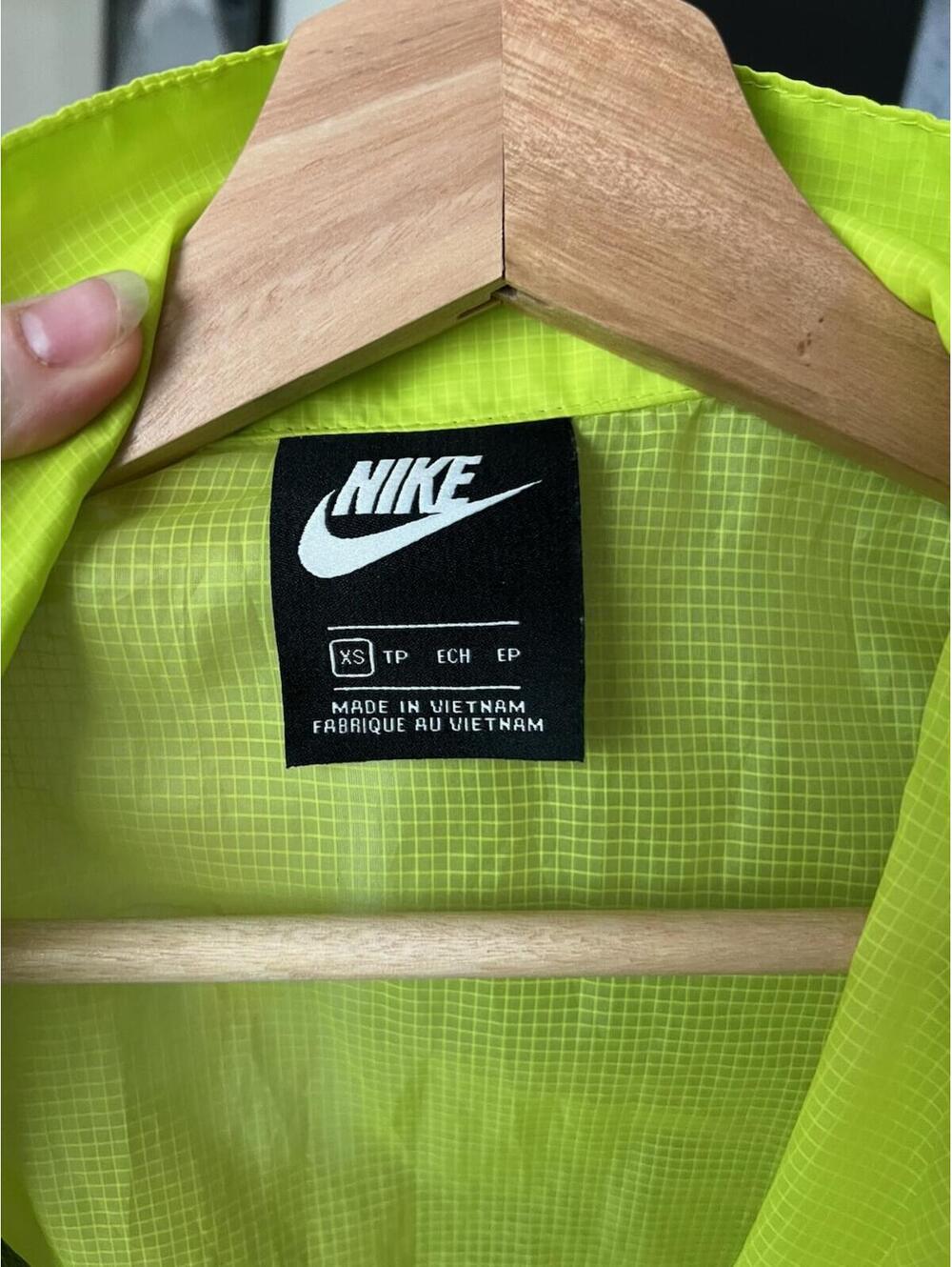 Nike Neon Yellow Lightweight Mesh Trench Coat Jacket Size XS - Picture 7 of 7
